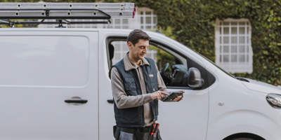 Header Webfleet bestelbus auto ladder 1640X