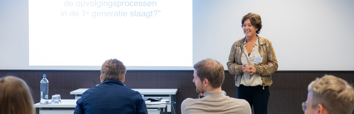 Bedrijfsopvolging stokje overdragen 1600