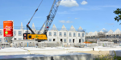 Bouwplaats nieuwsbouw woning bouwkraan 1880x