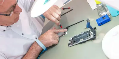 UV05837 Reparatie iphone detailhandel - 1600