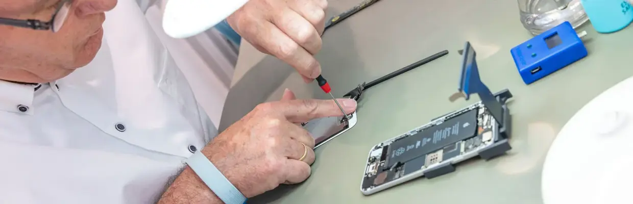 UV05837 Reparatie iphone detailhandel - 1600