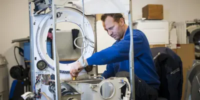 Elektronica Reparateurs (2)