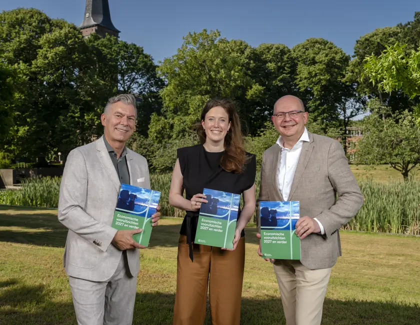 V.L.N.R. Leendert Jan Visser En Marijke Vuik (MKB Nederland), Erik Van Engelen (Techniek Nederland)