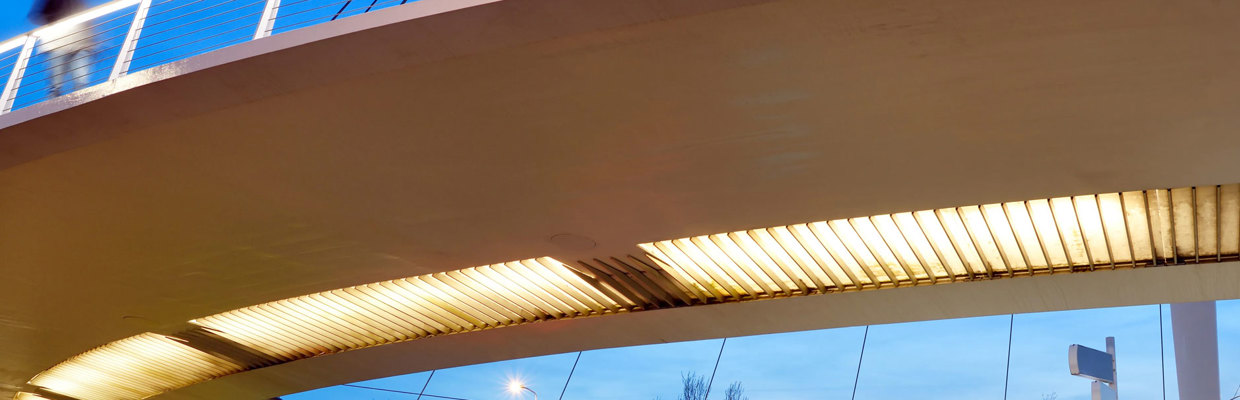 Openbare verlichting brug donker 1880x