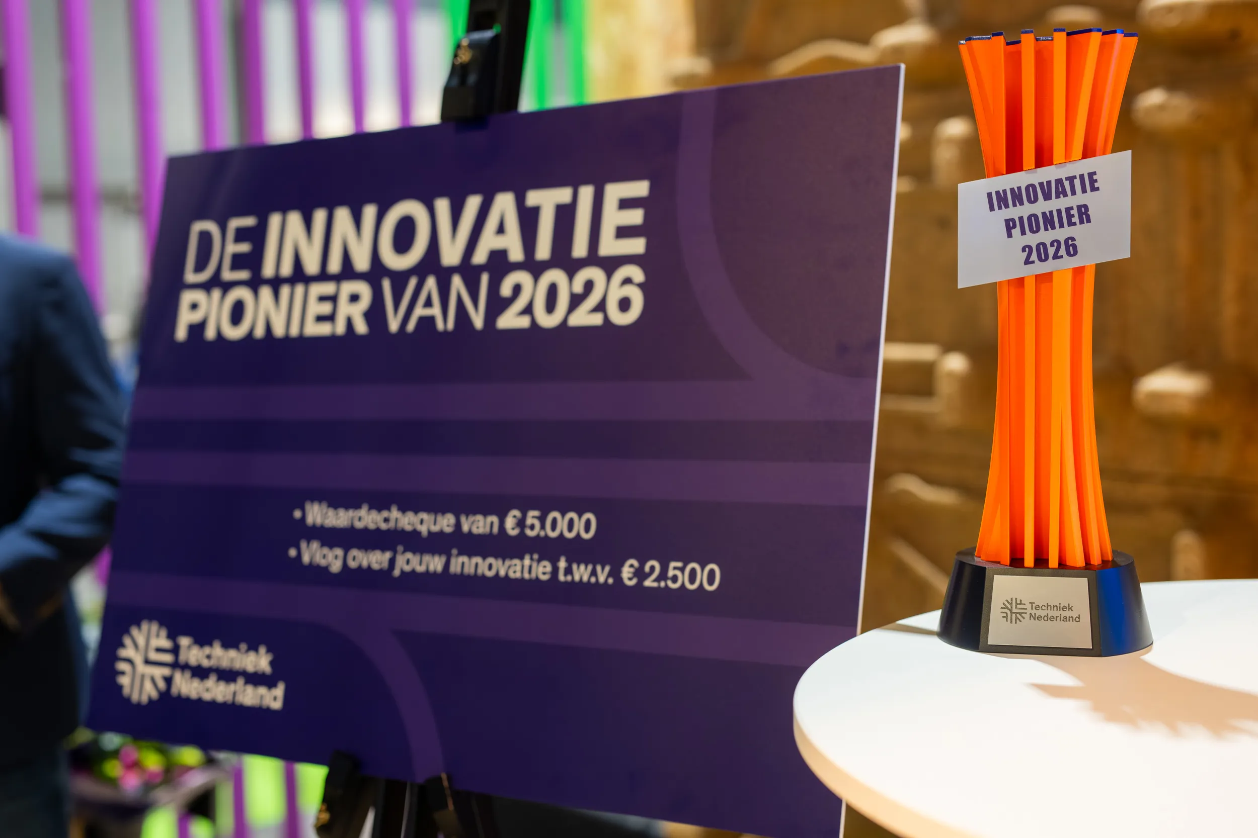 Innovatie Pionier 2026 Cheque En Bokaal