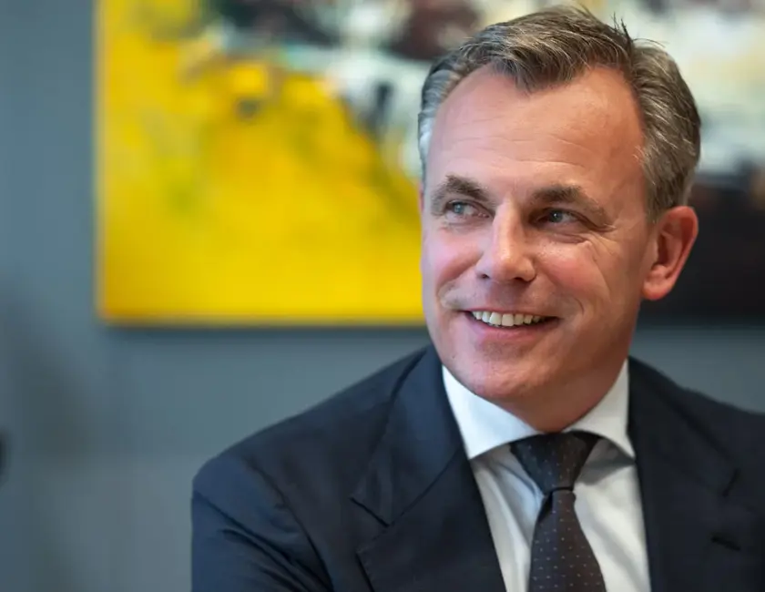 Mark Harbers - zij kleur 1880x