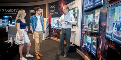 Detailhandel - Winkel TV en klanten