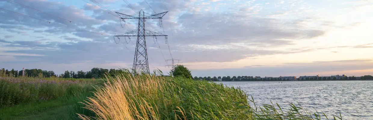 Istock 2138175764 Elektriciteitsnet Netcongestie Elektriciteit 1880X